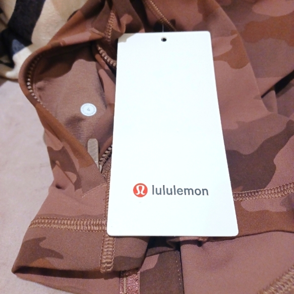 Lululemon Nulu hooded jacket - Picture 2 of 5